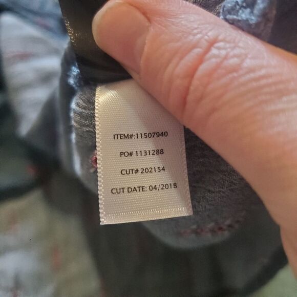 Torrid BLUE SMOCKED BUTTON-LOOP GAUZE BLOUSE  Sz 2 - Picture 2 of 6